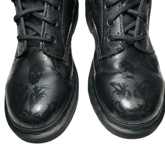 Dr. Marten’s Cassidy Black Leather Skull Print Moto Booties Size 5 - Picture 4 of 13